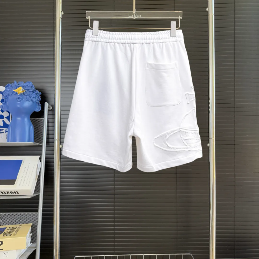 The Queen Mother's three-standard complete 2026 summer New Arrival men's casual shorts, advanced custom-made fabric Breathable fabric, Breathable elasticity and comfort, impeccable details, top-grade accessories, original logo design concept, delicate and soft feel! The upper body fit is awesome! Size: M-XXXL Please state your height and weight when ordering